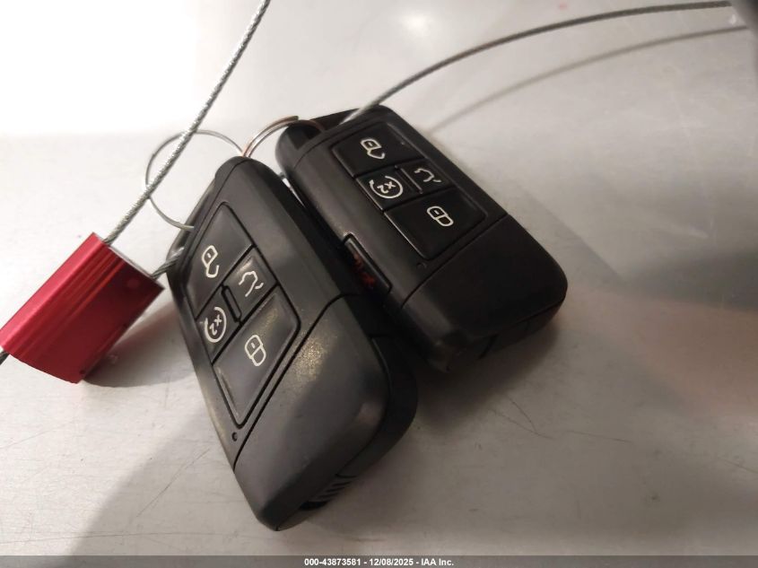 2018 Volkswagen Atlas 3.6L V6 Sel VIN: 1V2RR2CA1JC529985 Lot: 43873581