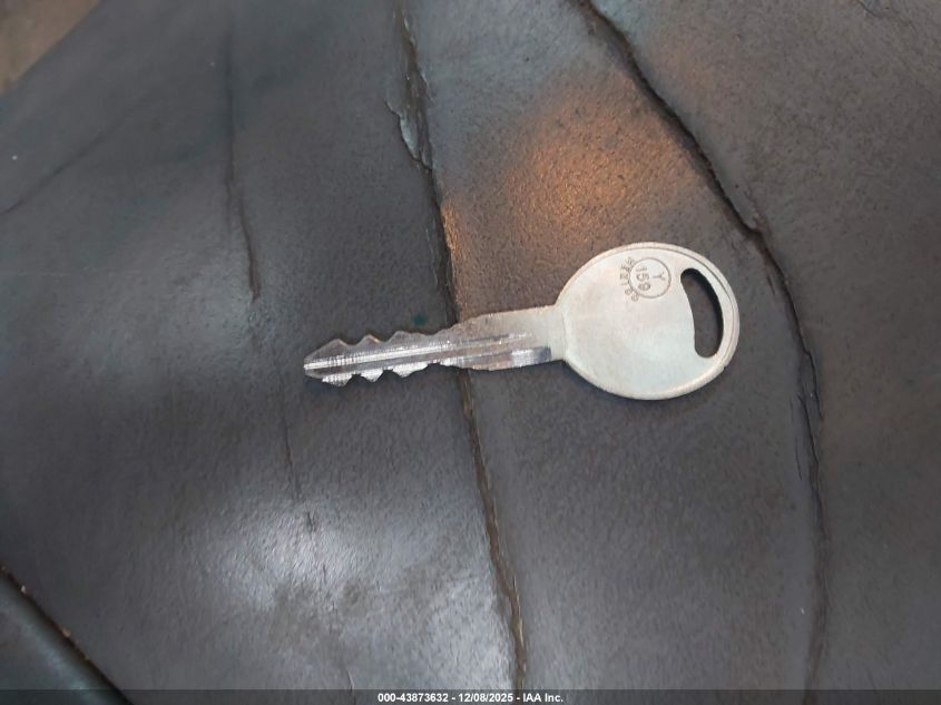 2003 Cadillac Escalade Standard VIN: 1GYEK63NX3R297511 Lot: 43873632