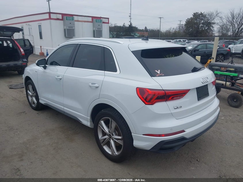 Auction sale of the 2023 AUDI Q3 , vin: WA1EECF3XP1102608, lot number: 43873697