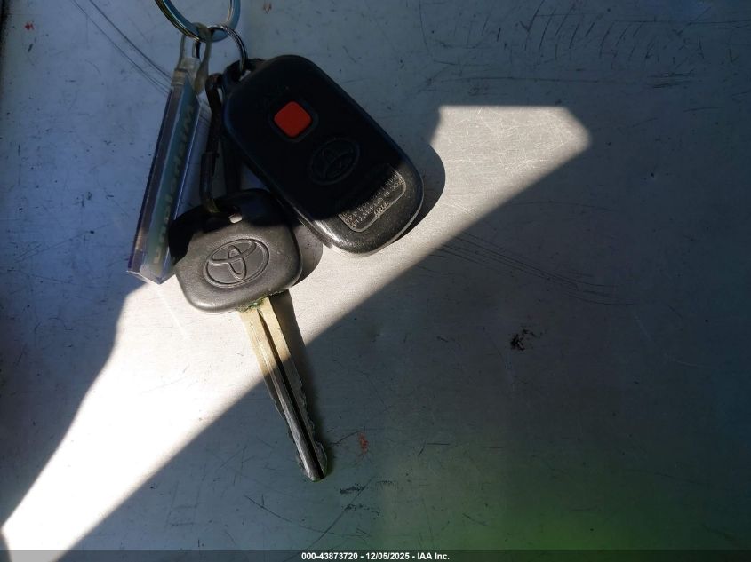 2005 Toyota Camry Le VIN: 4T1BE32K25U950513 Lot: 43873720