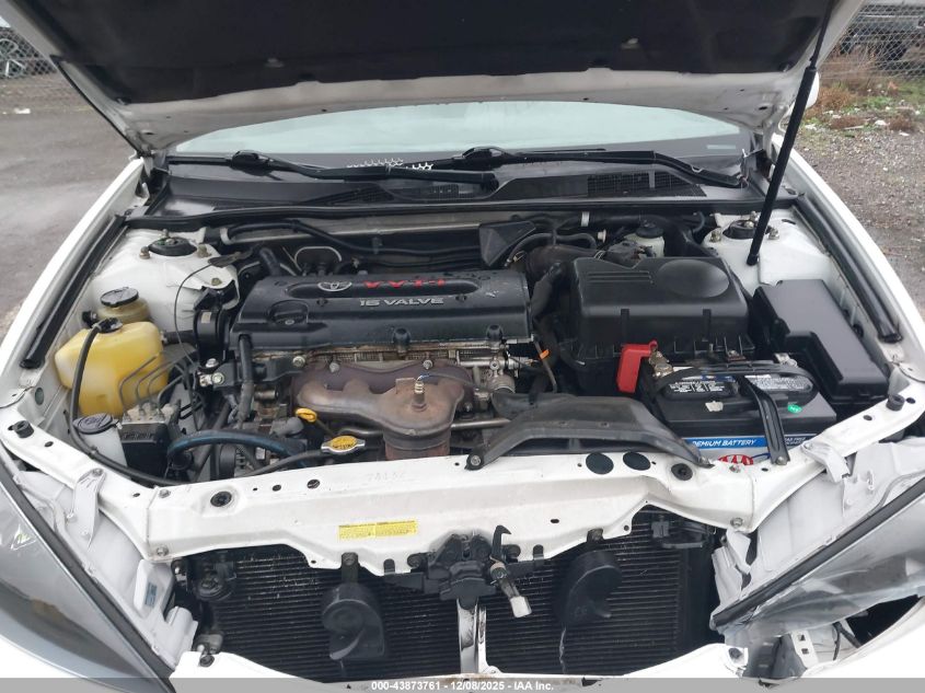 2004 Toyota Camry Le VIN: JTDBE30K240263187 Lot: 43873761