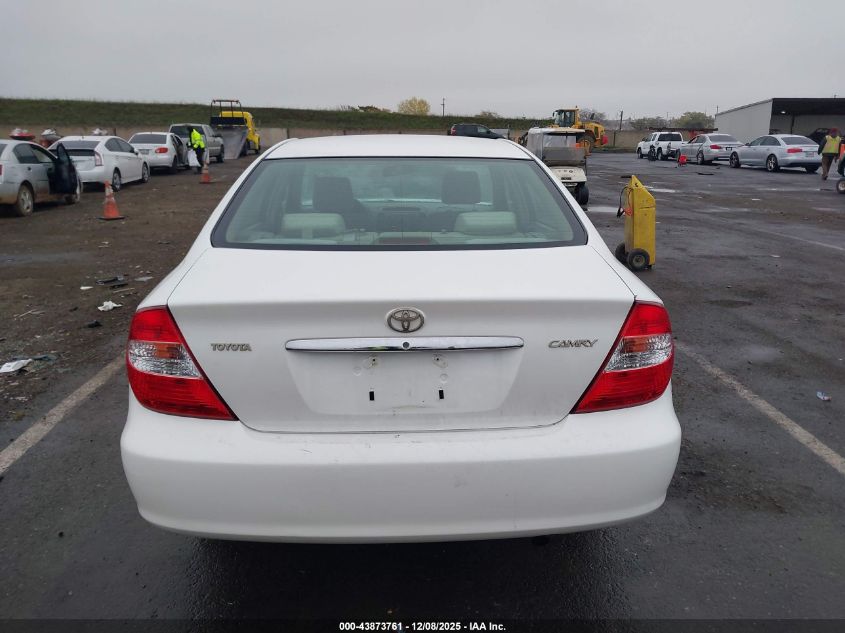 2004 Toyota Camry Le VIN: JTDBE30K240263187 Lot: 43873761