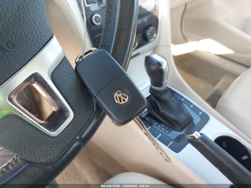 2013 Volkswagen Passat 2.5L Se VIN: 1VWBH7A39DC072139 Lot: 43873789