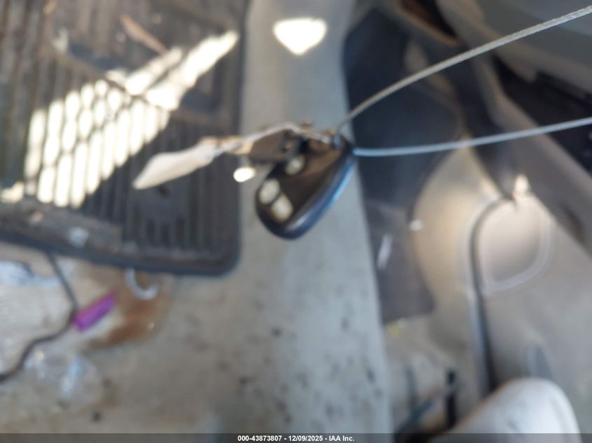 1999 Chevrolet Lumina VIN: 2G1WL52M2X9211157 Lot: 43873807