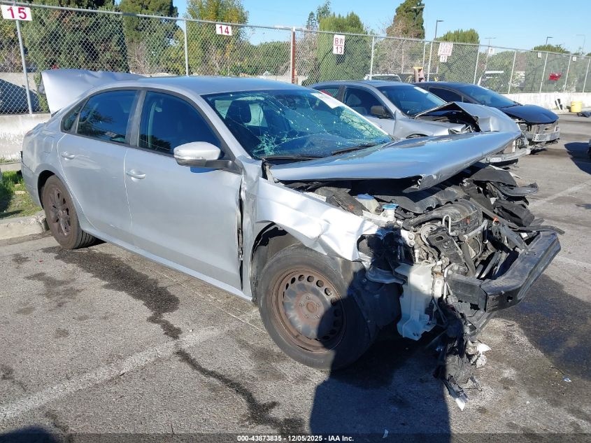 VOLKSWAGEN PASSAT 2.5L S