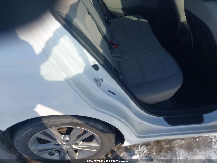 2017 Hyundai Elantra Se VIN: 5NPD84LF0HH156846 Lot: 43873848