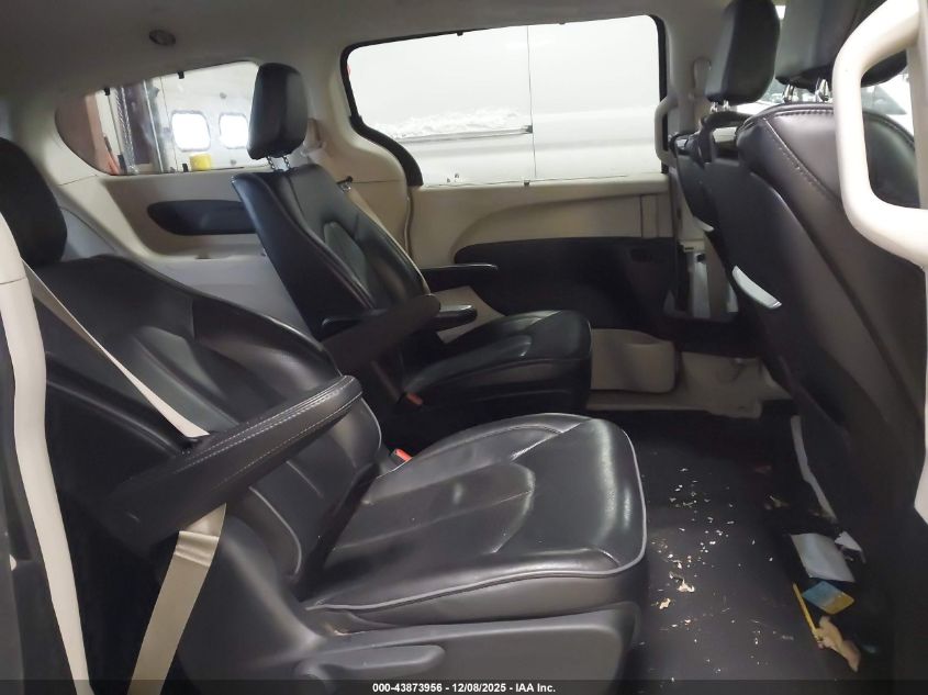 2020 Chrysler Pacifica Hybrid Limited VIN: 2C4RC1N70LR257812 Lot: 43873956