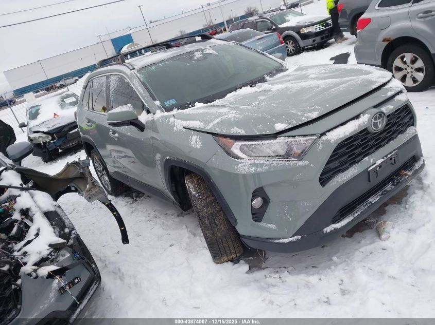 TOYOTA RAV4 XLE PREMIUM