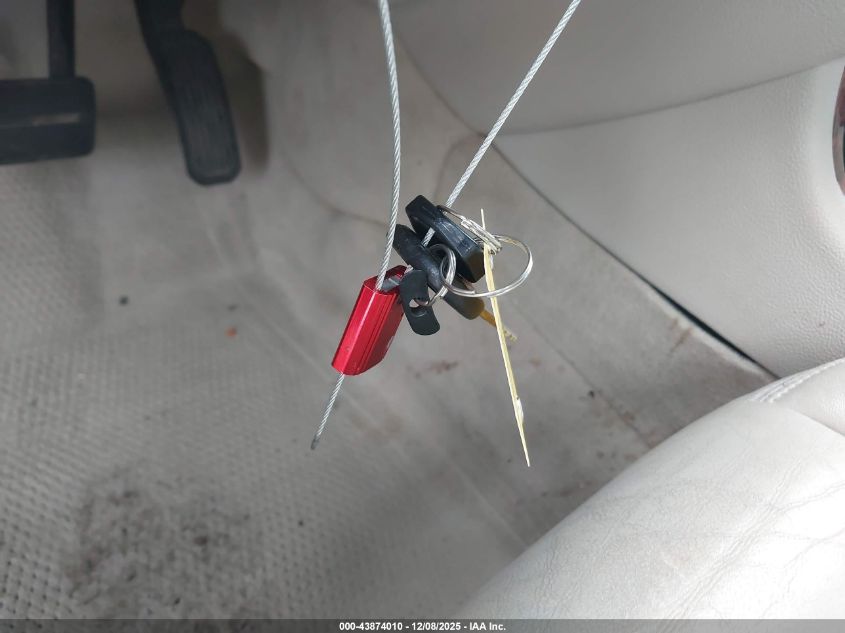 2007 Cadillac Dts V8 VIN: 1G6KD57Y87U106174 Lot: 43874010