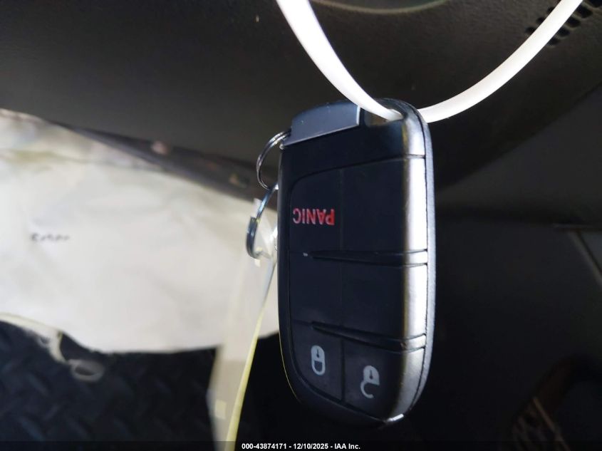 2018 Dodge Journey Crossroad VIN: 3C4PDCGG0JT156972 Lot: 43874171