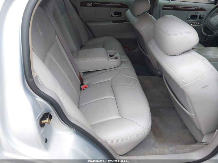 2002 Lincoln Town Car Cartier VIN: 1LNHM83W72Y650126 Lot: 43874233