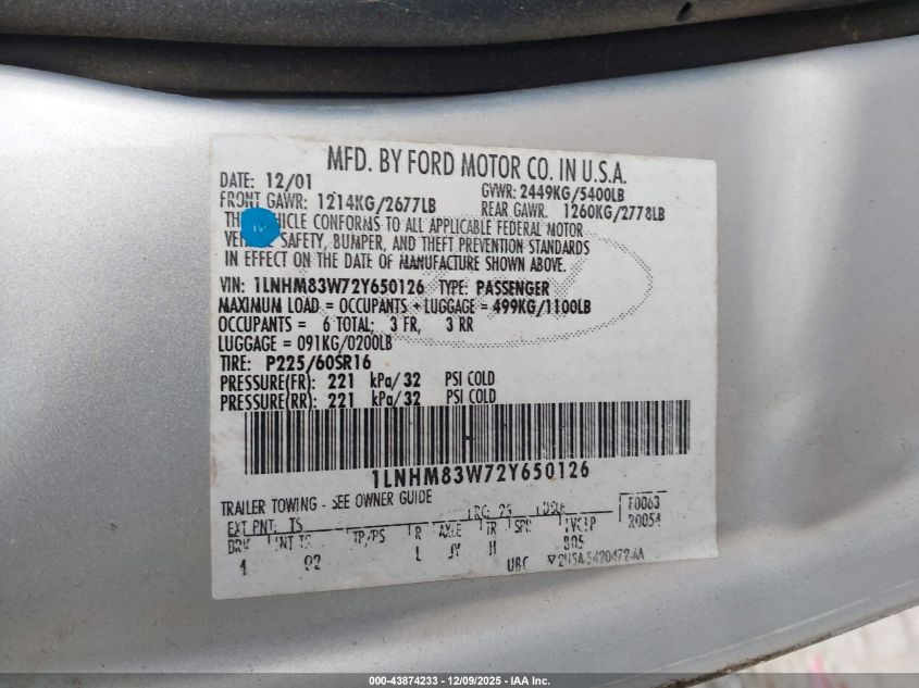 2002 Lincoln Town Car Cartier VIN: 1LNHM83W72Y650126 Lot: 43874233