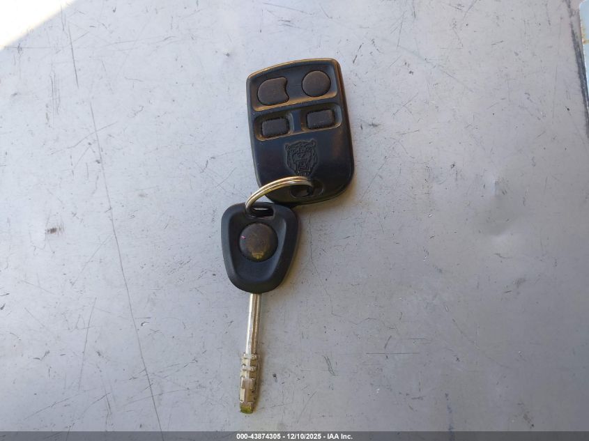 2003 Jaguar Xj Xj8 VIN: SAJDA14C93LF57828 Lot: 43874305