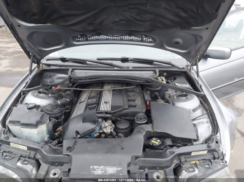 2005 BMW 325I VIN: WBAET37465NH06861 Lot: 43874361