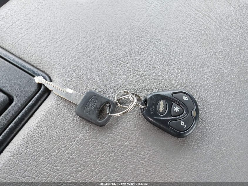 1999 Ford F-350 Lariat/Xl/Xlt VIN: 1FTWW32FXXEC58986 Lot: 43874378