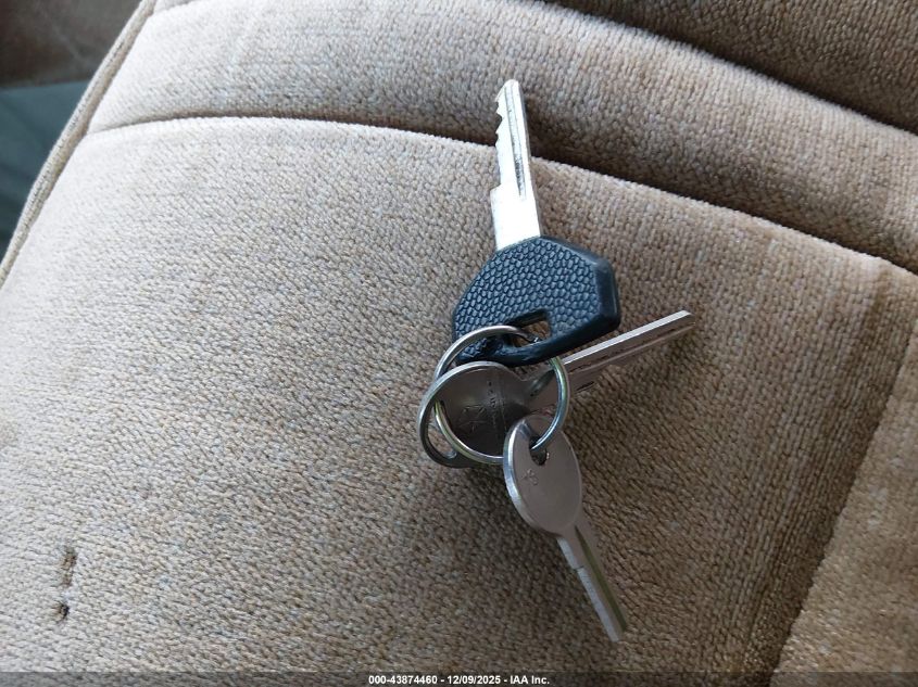 1987 Dodge Ram Van B250 VIN: 2B6HB23T4HK250581 Lot: 43874460