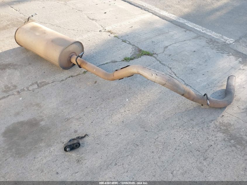 2000 Chevrolet Express VIN: 1GCFG15M9Y1118237 Lot: 43874595