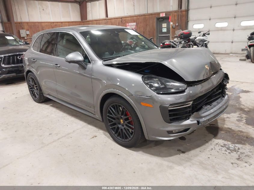 PORSCHE CAYENNE GTS