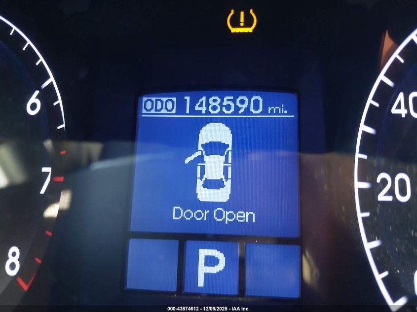 2014 Hyundai Genesis 3.8 VIN: KMHGC4DD0EU262672 Lot: 43874612