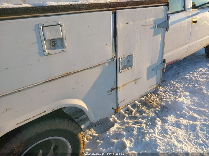 1997 Chevrolet K3500 Chassis VIN: 1GBHK33R3VF050442 Lot: 43874666