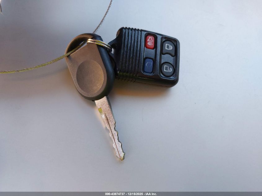 2005 Ford Mustang V6 Deluxe/V6 Premium VIN: 1ZVFT80NX55116549 Lot: 43874737