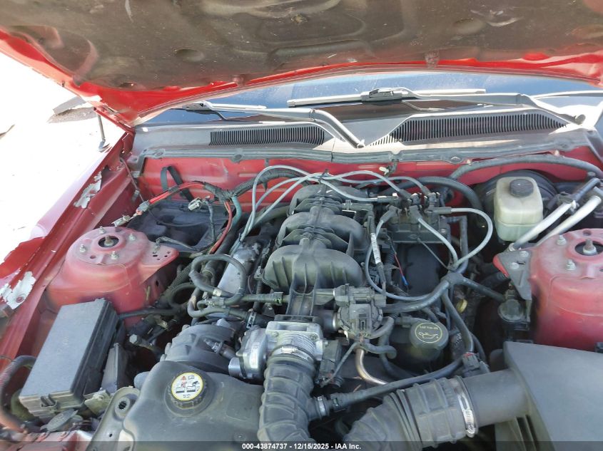 2005 Ford Mustang V6 Deluxe/V6 Premium VIN: 1ZVFT80NX55116549 Lot: 43874737