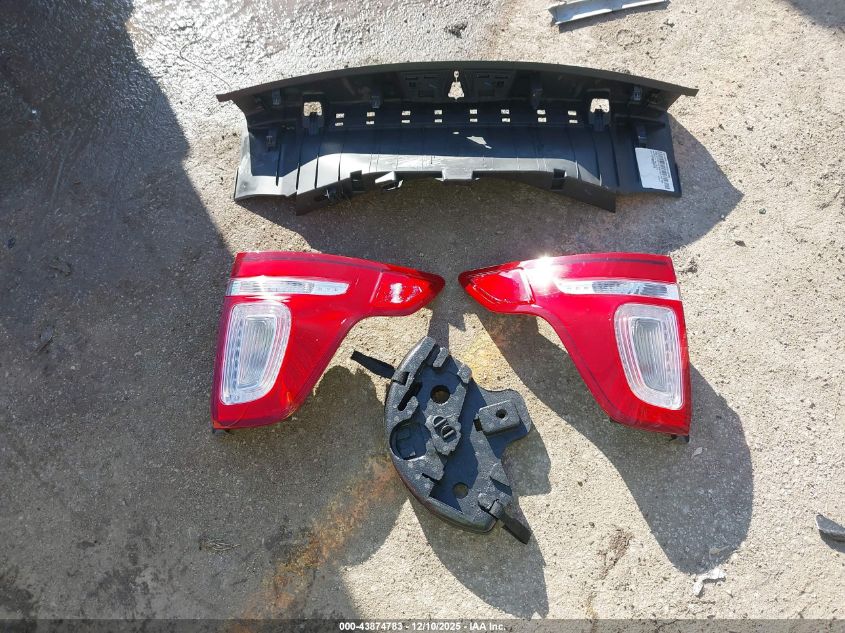 2011 Ford Explorer Xlt VIN: 1FMHK8D87BGA03205 Lot: 43874783