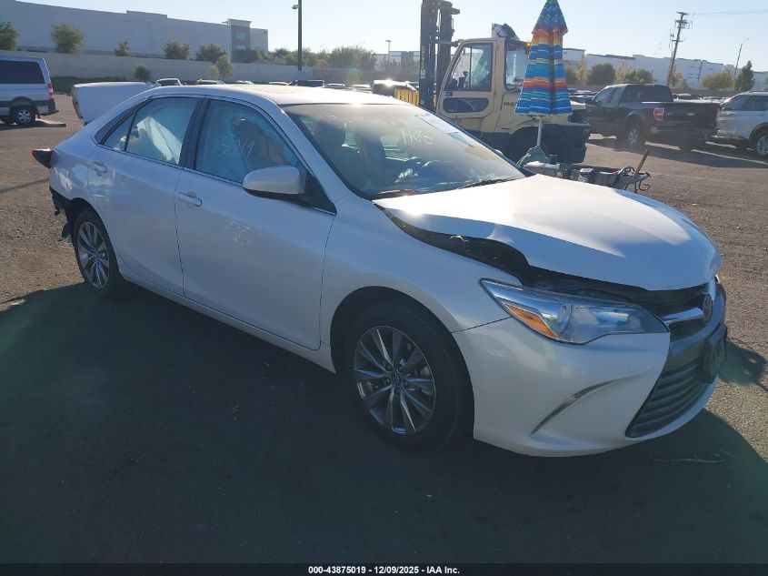 TOYOTA CAMRY XLE