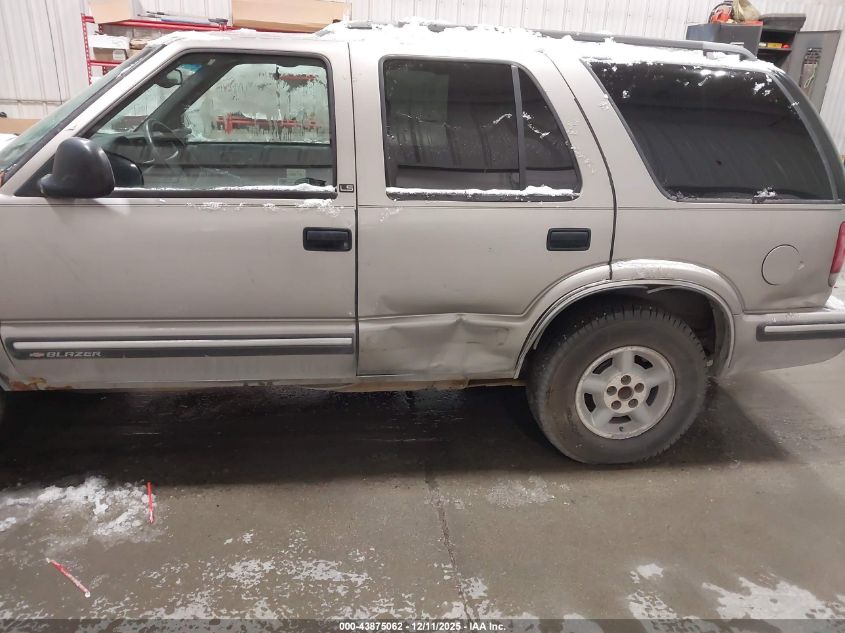 1998 Chevrolet Blazer Ls VIN: 1GNDT13W7W2199695 Lot: 43875062