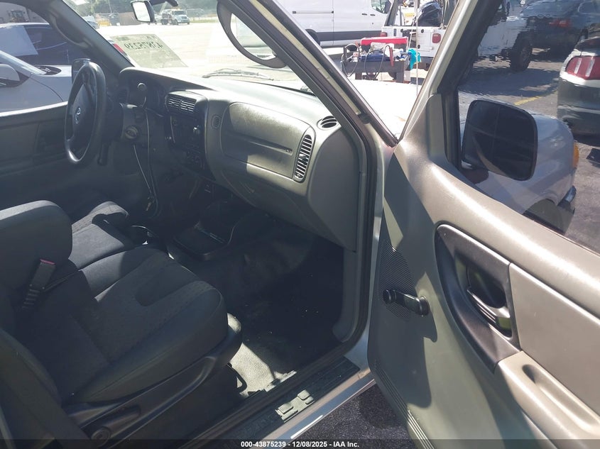 4F4YR12D04TM11053 2004 MAZDA  photo no. 5