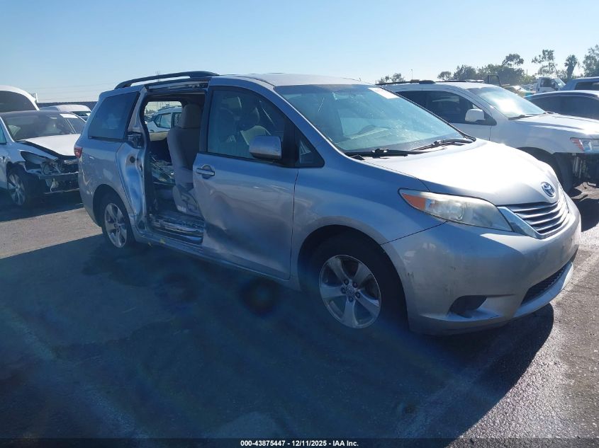 TOYOTA SIENNA LE 8 PASSENGER