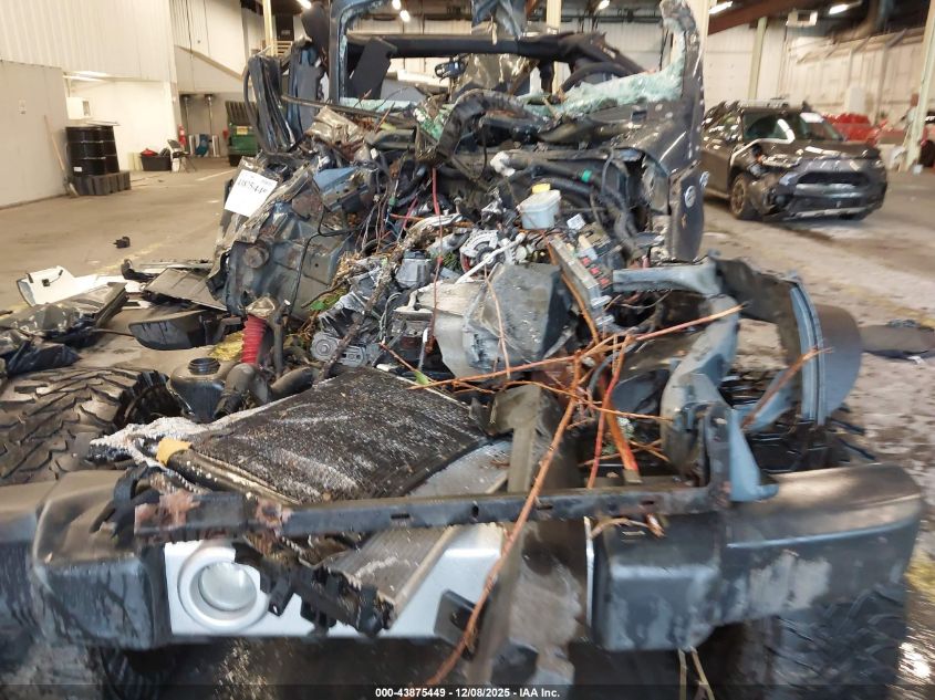 2008 Jeep Wrangler Unlimited Sahara VIN: 1J4GA591X8L549911 Lot: 43875449