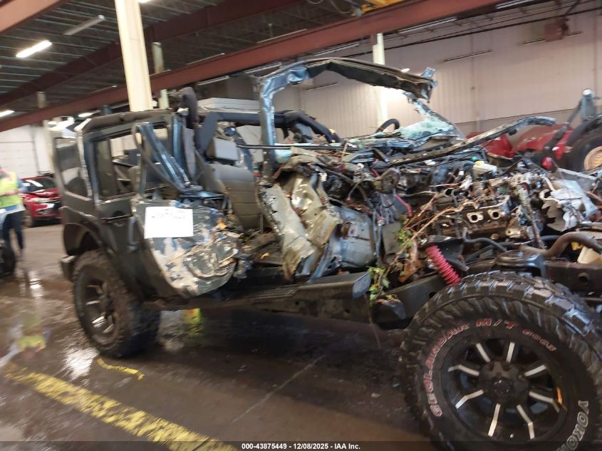 2008 Jeep Wrangler Unlimited Sahara VIN: 1J4GA591X8L549911 Lot: 43875449