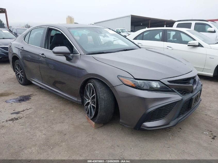 TOYOTA CAMRY HYBRID SE HYBRID
