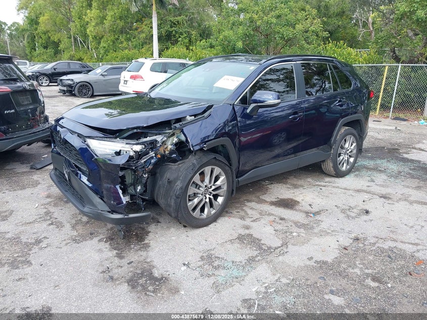 2024 Toyota Rav4 Xle Premium