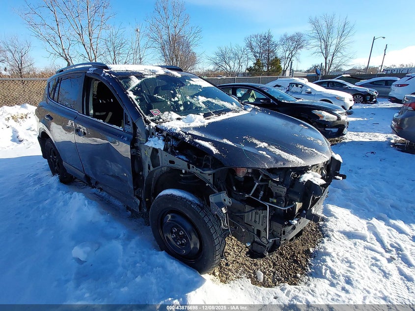 TOYOTA RAV4 LE 2018