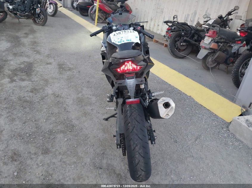 2023 Kawasaki Ex400 VIN: JKAEXKH15PDAM8099 Lot: 43875723