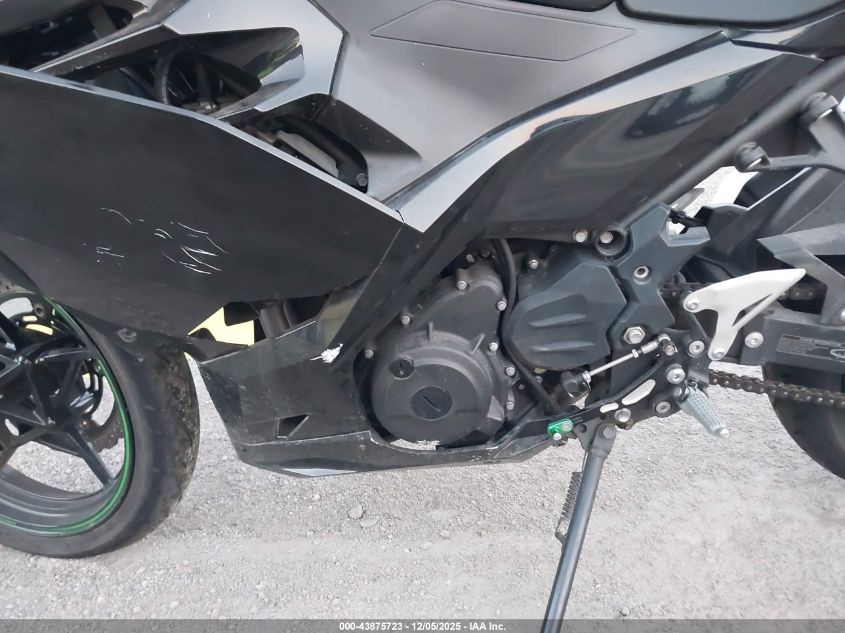 2023 Kawasaki Ex400 VIN: JKAEXKH15PDAM8099 Lot: 43875723