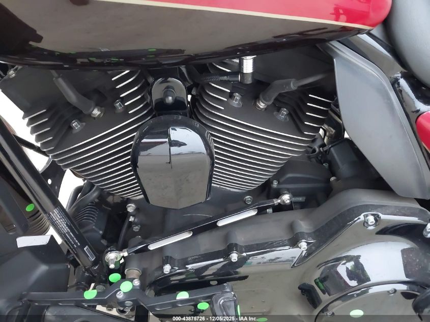 2011 Harley-Davidson Flhtk VIN: 1HD1KEM13BB668864 Lot: 43875726