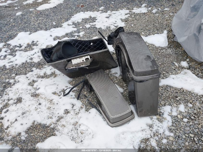 2004 Harley-Davidson Flhtci VIN: 1HD1FFW194Y619904 Lot: 43875797