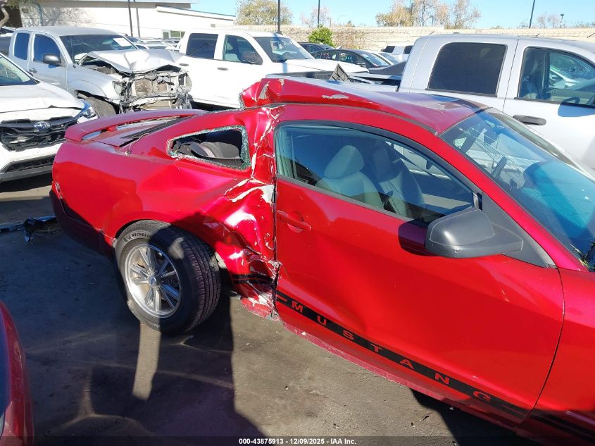 2005 Ford Mustang V6 Deluxe/V6 Premium VIN: 1ZVFT80N855167404 Lot: 43875913