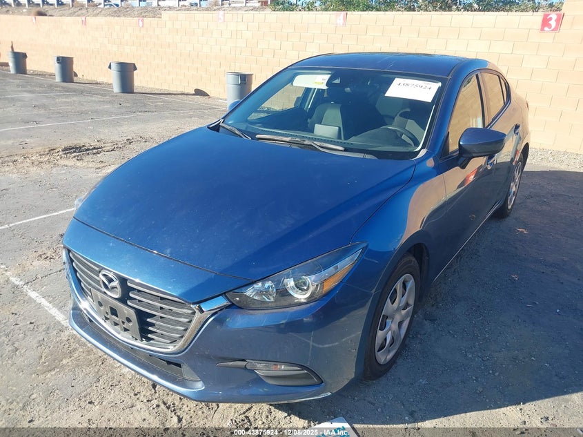 3MZBN1U70JM182320 2018 MAZDA 3 photo no. 2