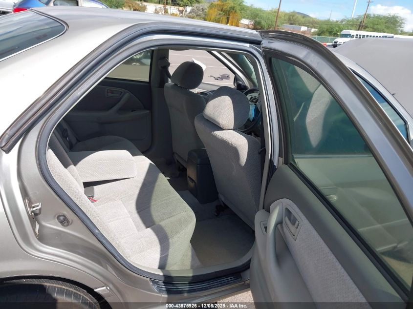 2000 Toyota Camry Ce/Le/Xle VIN: JT2BG22K6Y0395238 Lot: 43875926