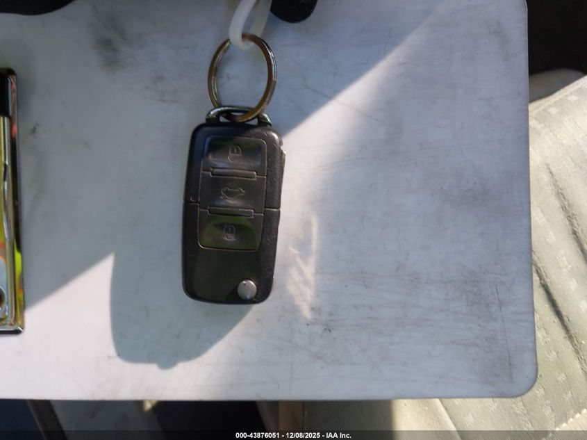 2004 Volkswagen Golf Gl VIN: 9BWBL61J644001457 Lot: 43876051