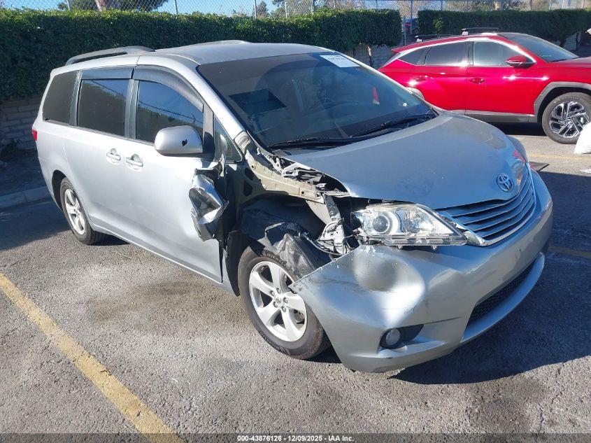 TOYOTA SIENNA LE 8 PASSENGER