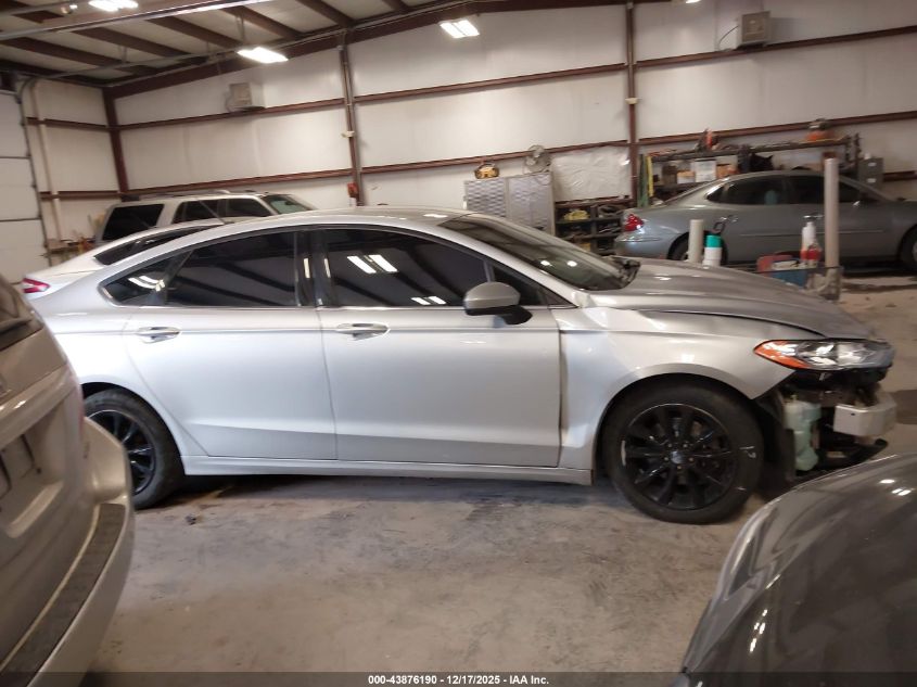 2017 Ford Fusion Se VIN: 3FA6P0H73HR138592 Lot: 43876190