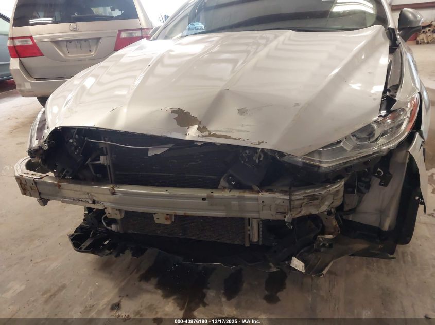 2017 Ford Fusion Se VIN: 3FA6P0H73HR138592 Lot: 43876190