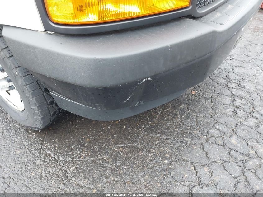 2018 Chevrolet Express 2500 Work Van VIN: 1GCWGAFP8J1314815 Lot: 43876241