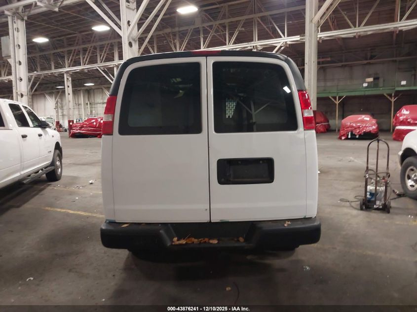 2018 Chevrolet Express 2500 Work Van VIN: 1GCWGAFP8J1314815 Lot: 43876241