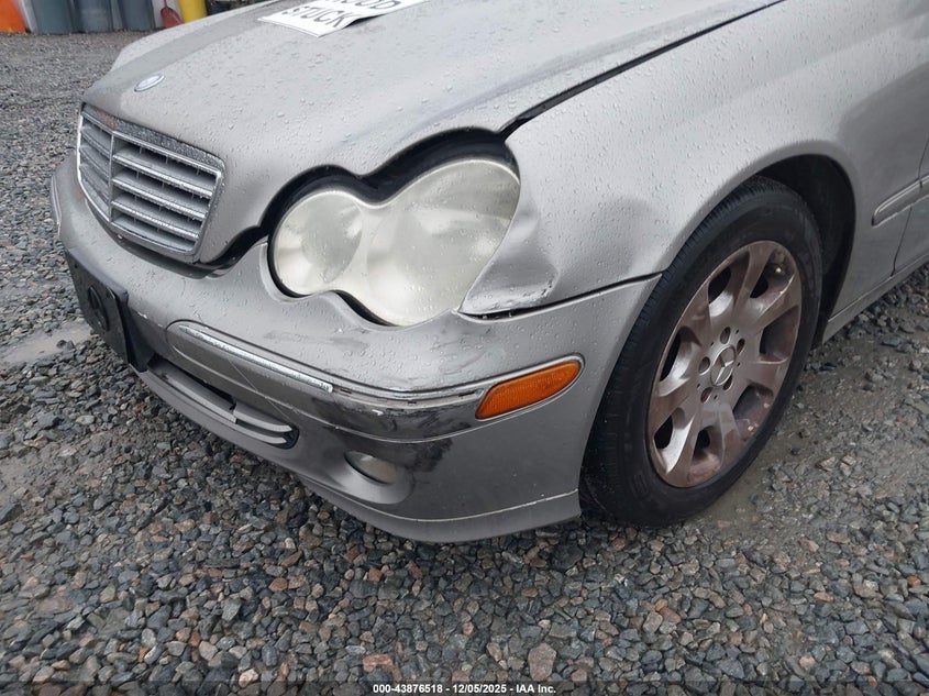 WDBRF81J15F640653 2005 MERCEDES-BENZ C-KLASSE photo no. 6